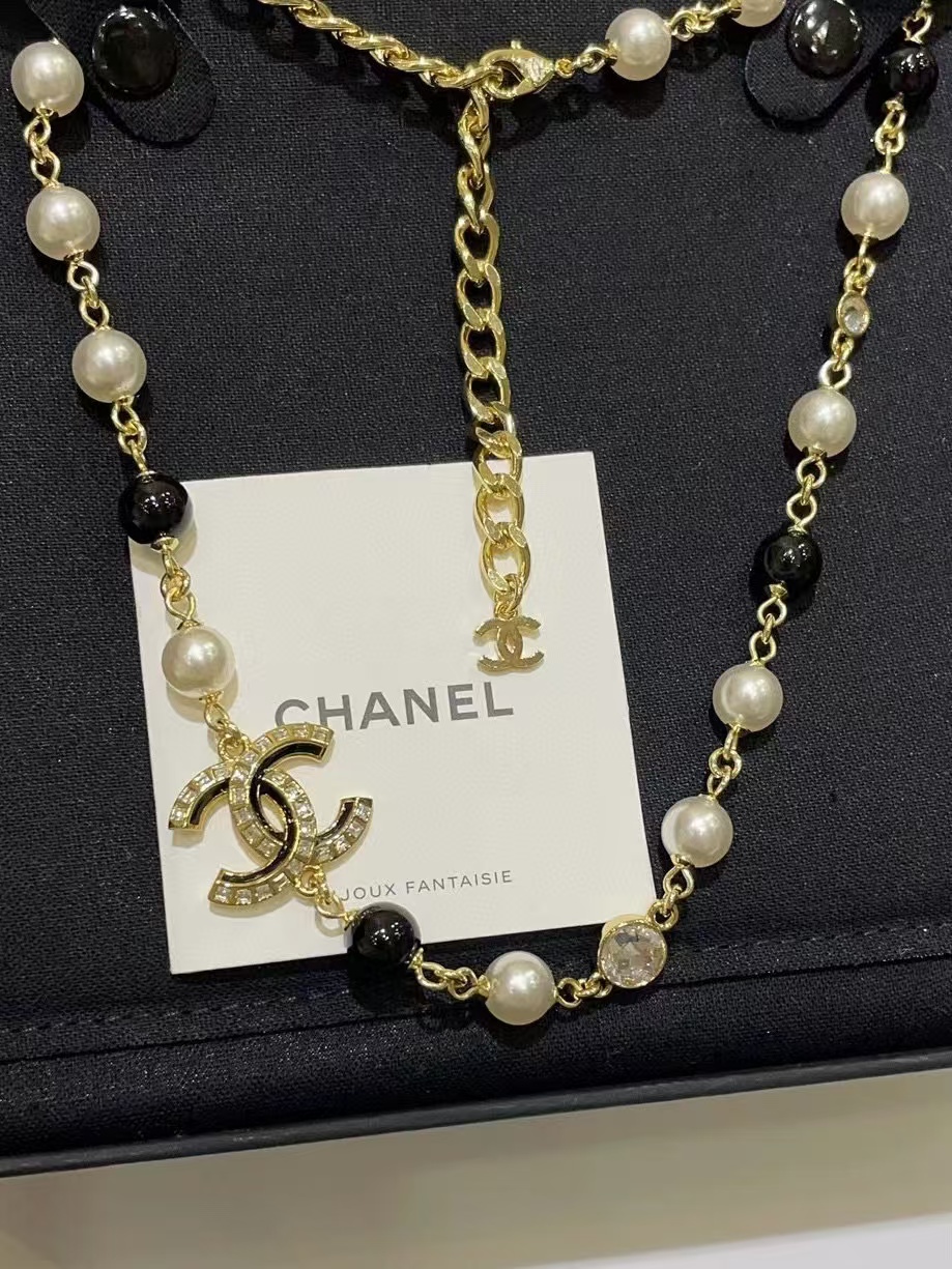 CHANE1 ブラックエナメルラインストーンダブルCパールネックレス【50％割引+送料無料】