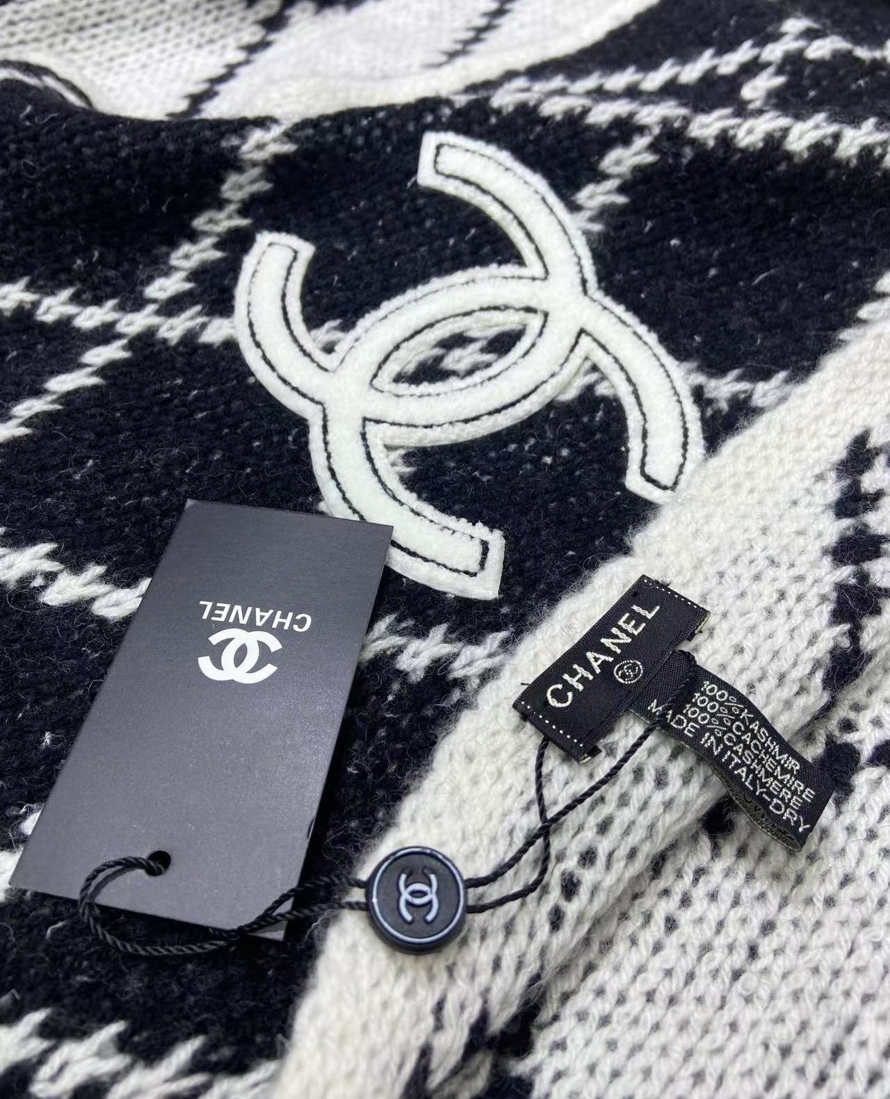 CHANE1 大きなロゴ白黒配色ウールスカーフ【50％割引+送料無料】