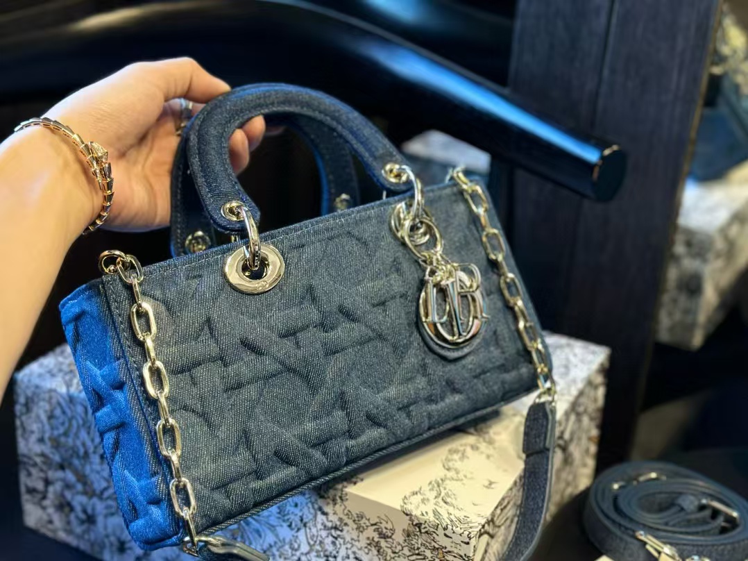 DI0R ladyデニムハンドバッグ【50％割引+送料無料】