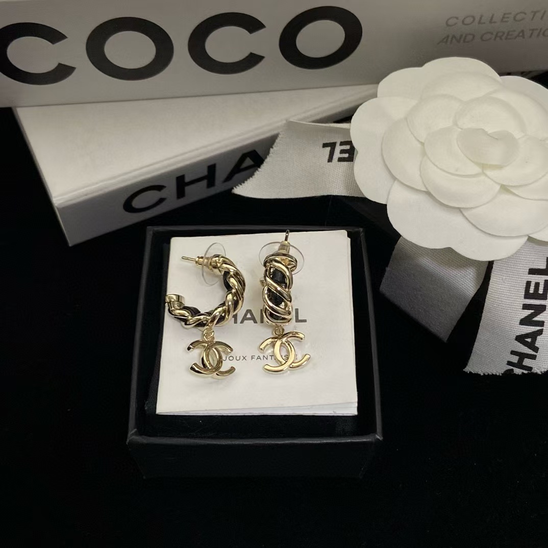 CHANE1 ダブルCロゴ イヤリング【50％割引+送料無料】