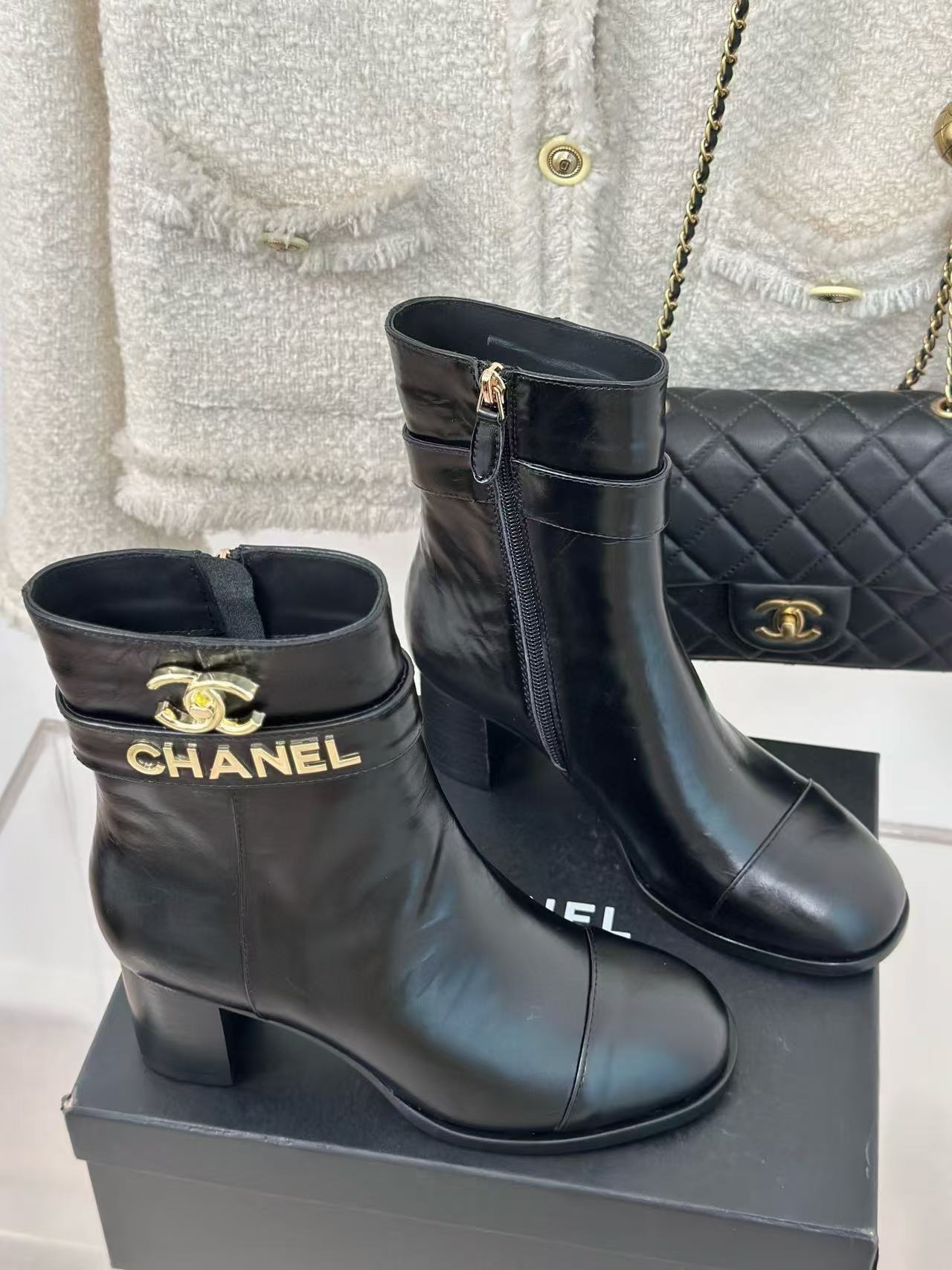 CHANE1 高品質ダブルCレター太ヒールブーツ【50％割引+送料無料】