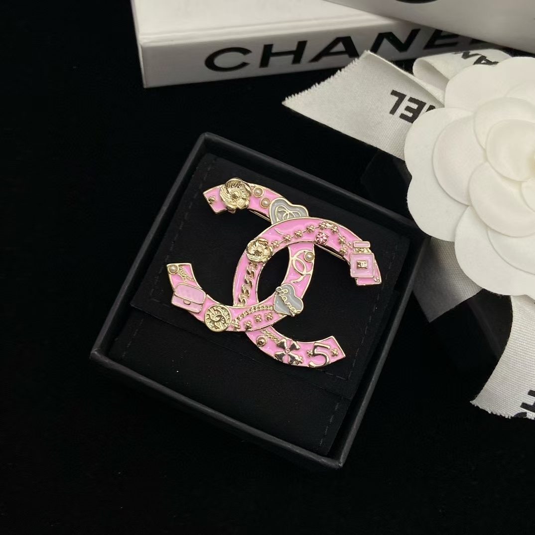 CHANE1 ピンクエナメルブローチ【50％割引+送料無料】