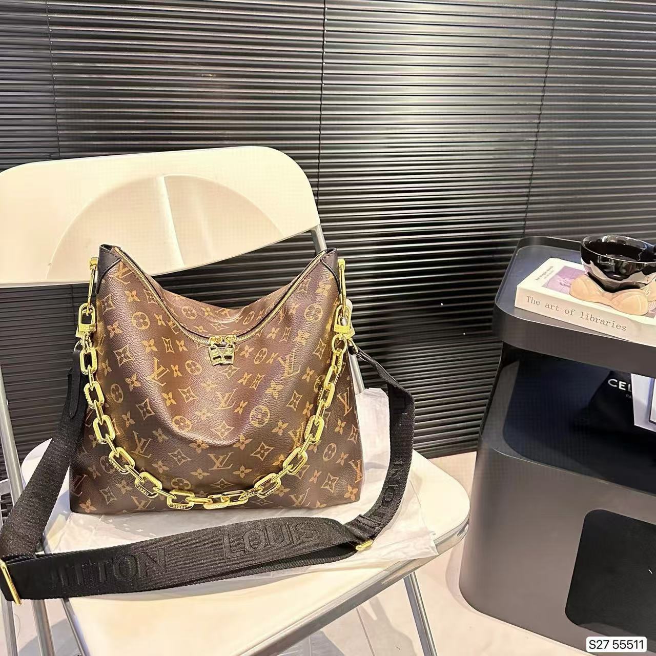 LV チェーン老眼ショルダークロスボディバッグ【50％割引+送料無料】