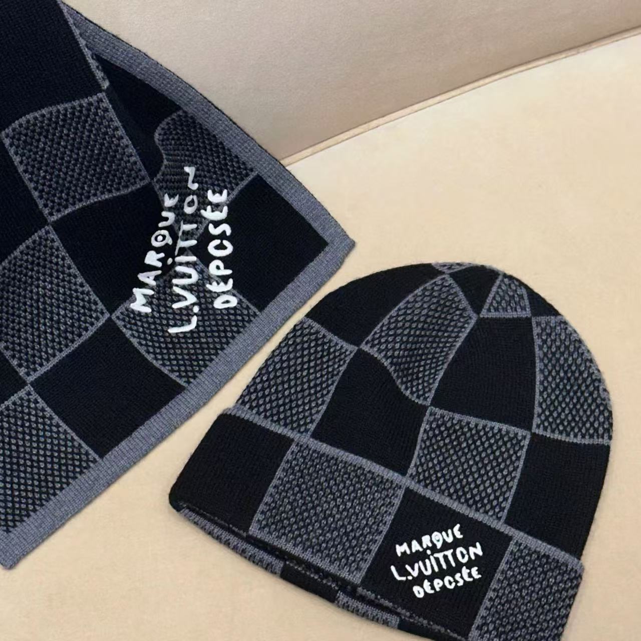 LVチェック柄ウールハット+スカーフ2点セット【50％割引+送料無料】