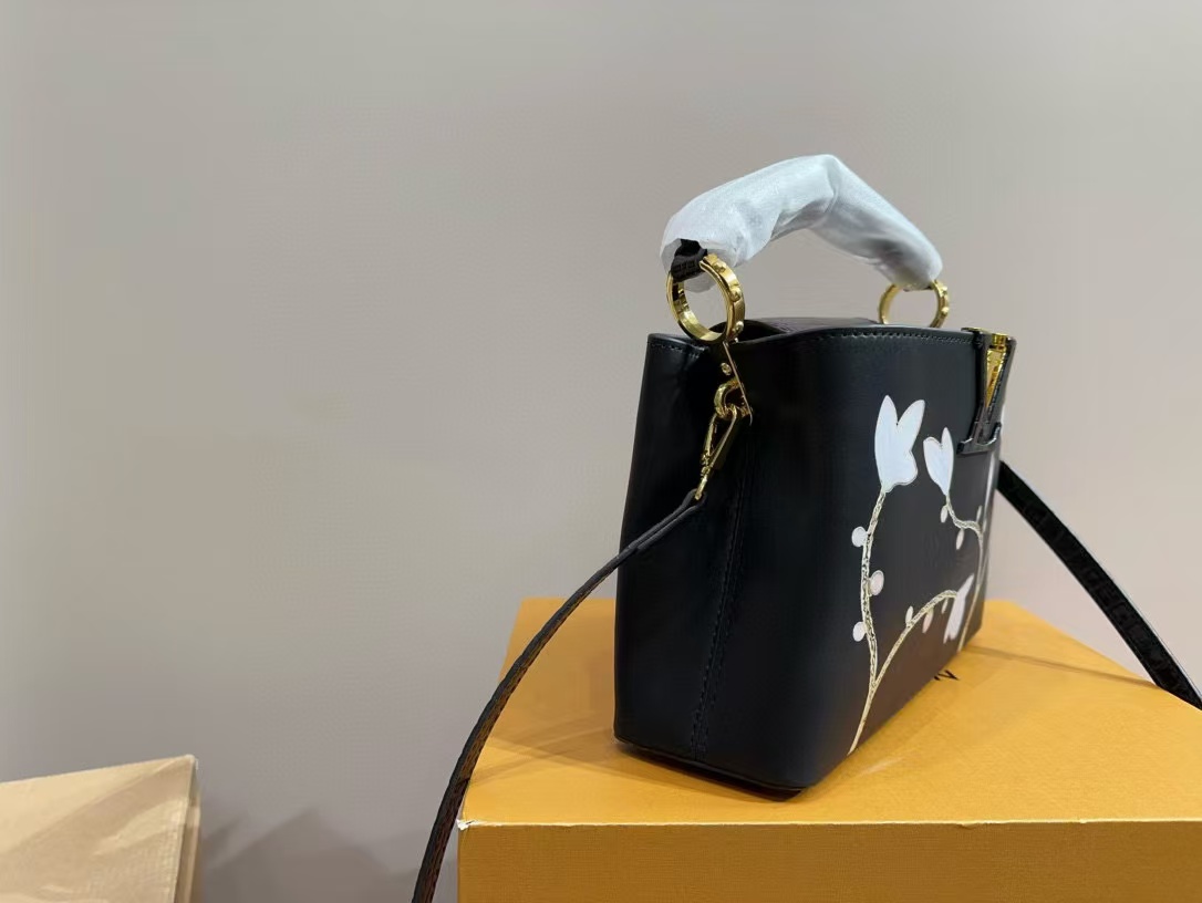 LV Capucines ハンドバッグ【50％割引+送料無料】