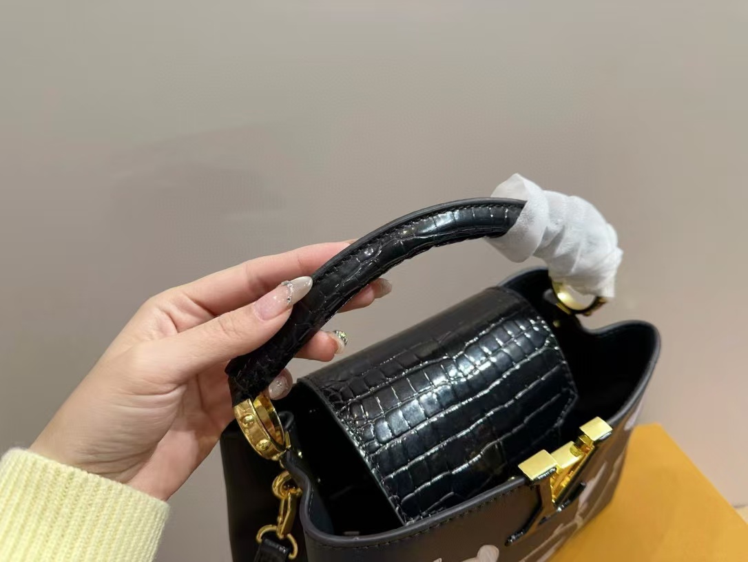 LV Capucines ハンドバッグ【50％割引+送料無料】