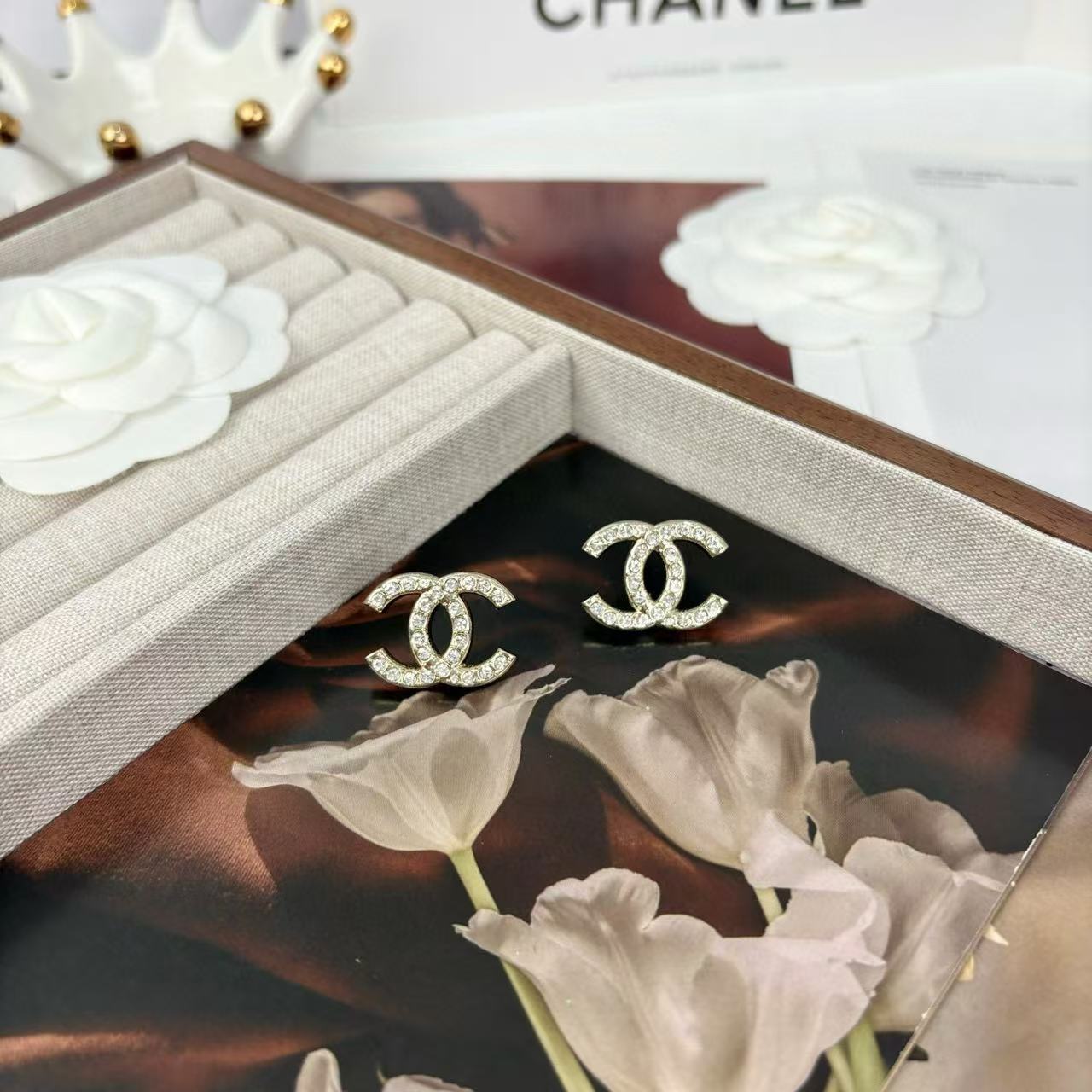 CHANE1 シンプルダブルCロゴピアス【50％割引+送料無料】