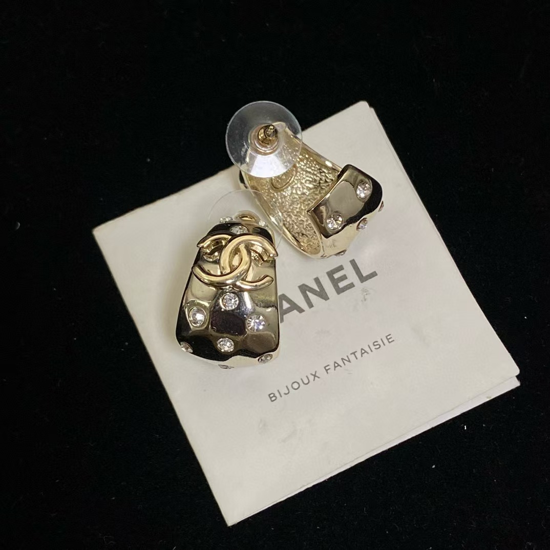 CHANE1 ダイヤモンド ダブルC ピアス【50％割引+送料無料】