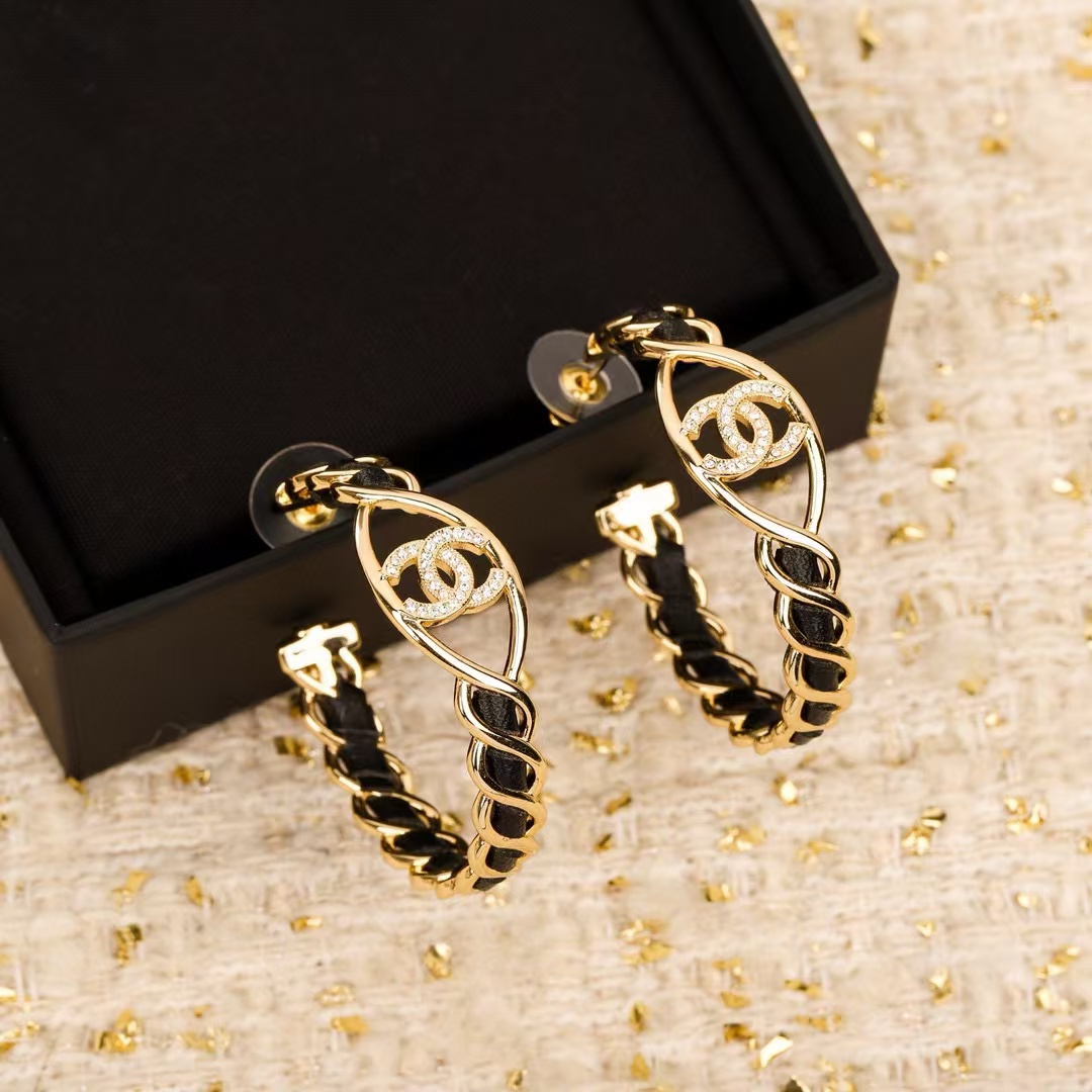 CHANE1 ラウンド レザー ダブル C イヤリング【50%割引+送料無料】