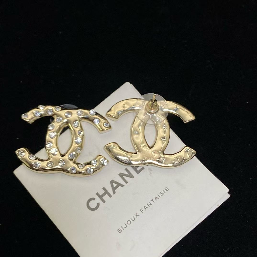 CHANE1 ダブル C ロゴ ダイヤモンド スタッド ピアス【50％割引+送料無料】