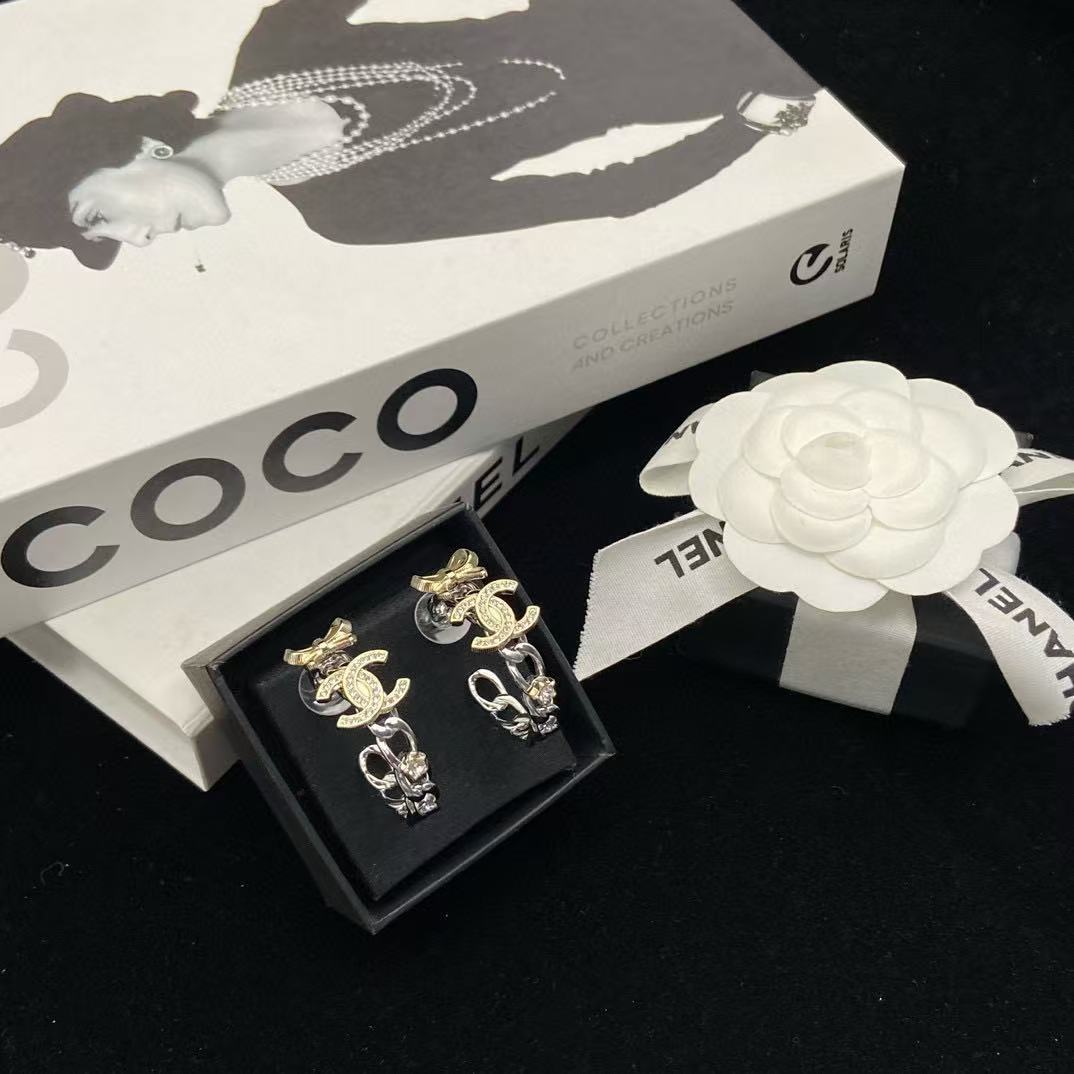CHANE1 ダブルCロゴ イヤリング【50％割引+送料無料】