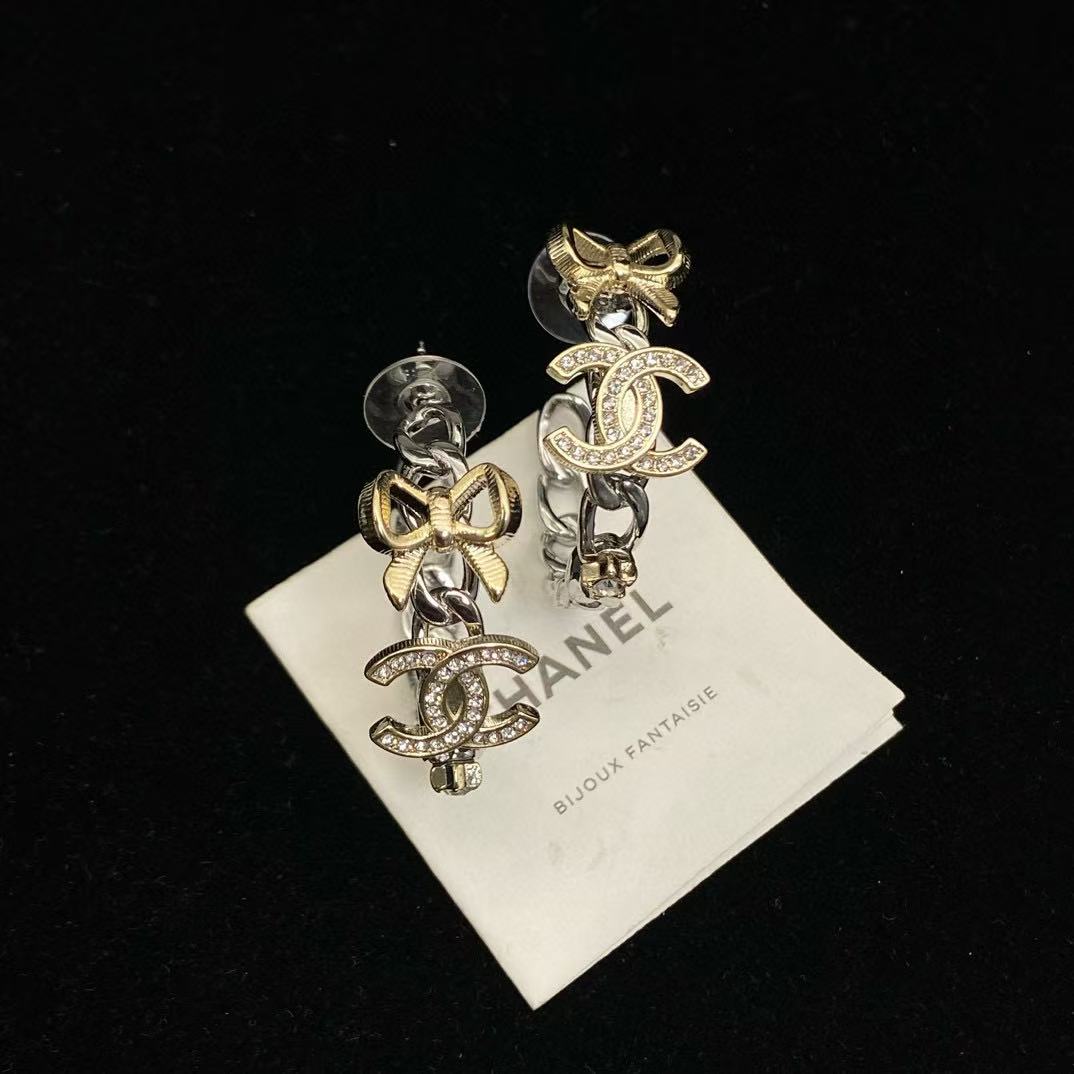 CHANE1 ダブルCロゴ イヤリング【50％割引+送料無料】