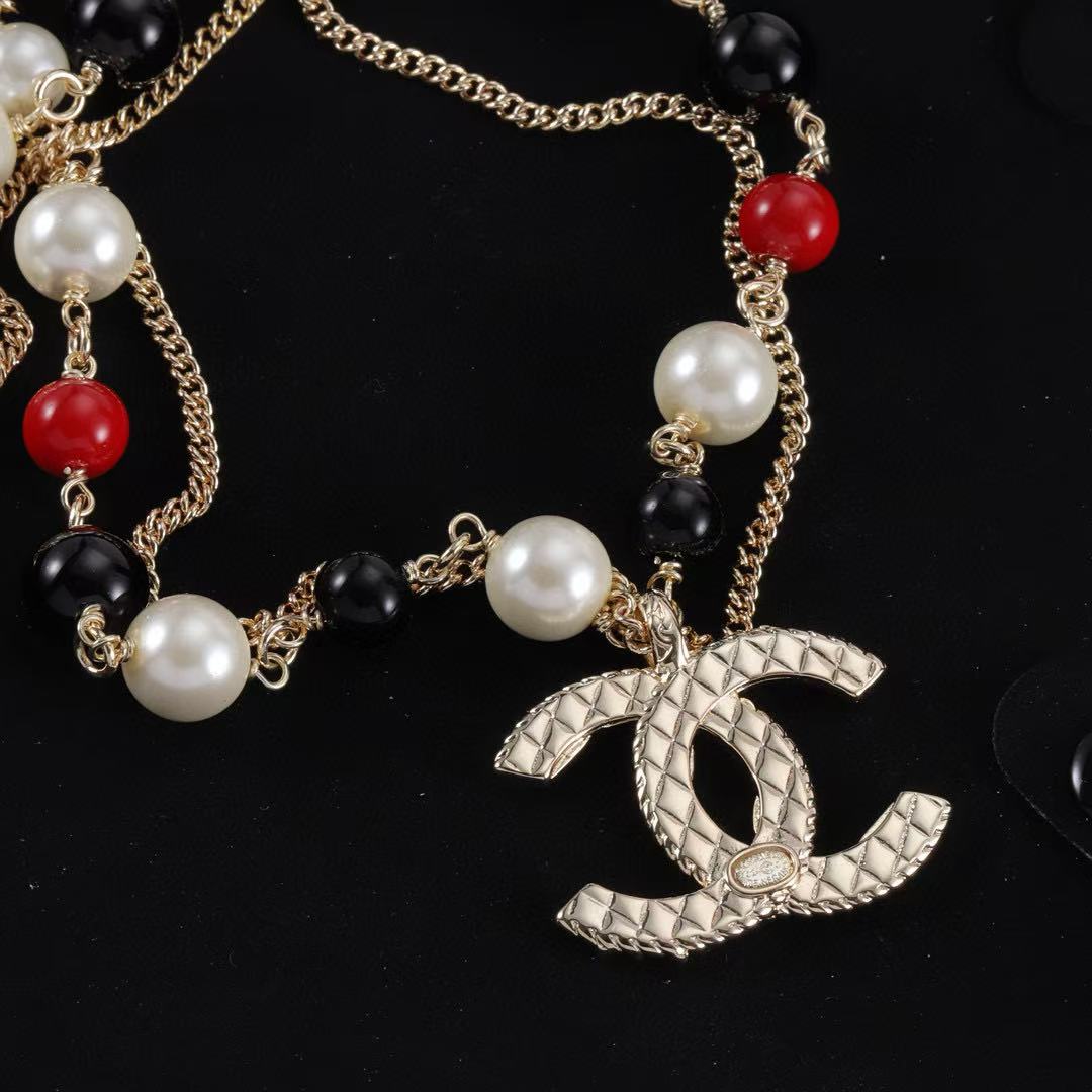 CHANE1 カラーパールネックレス【50％割引+送料無料】