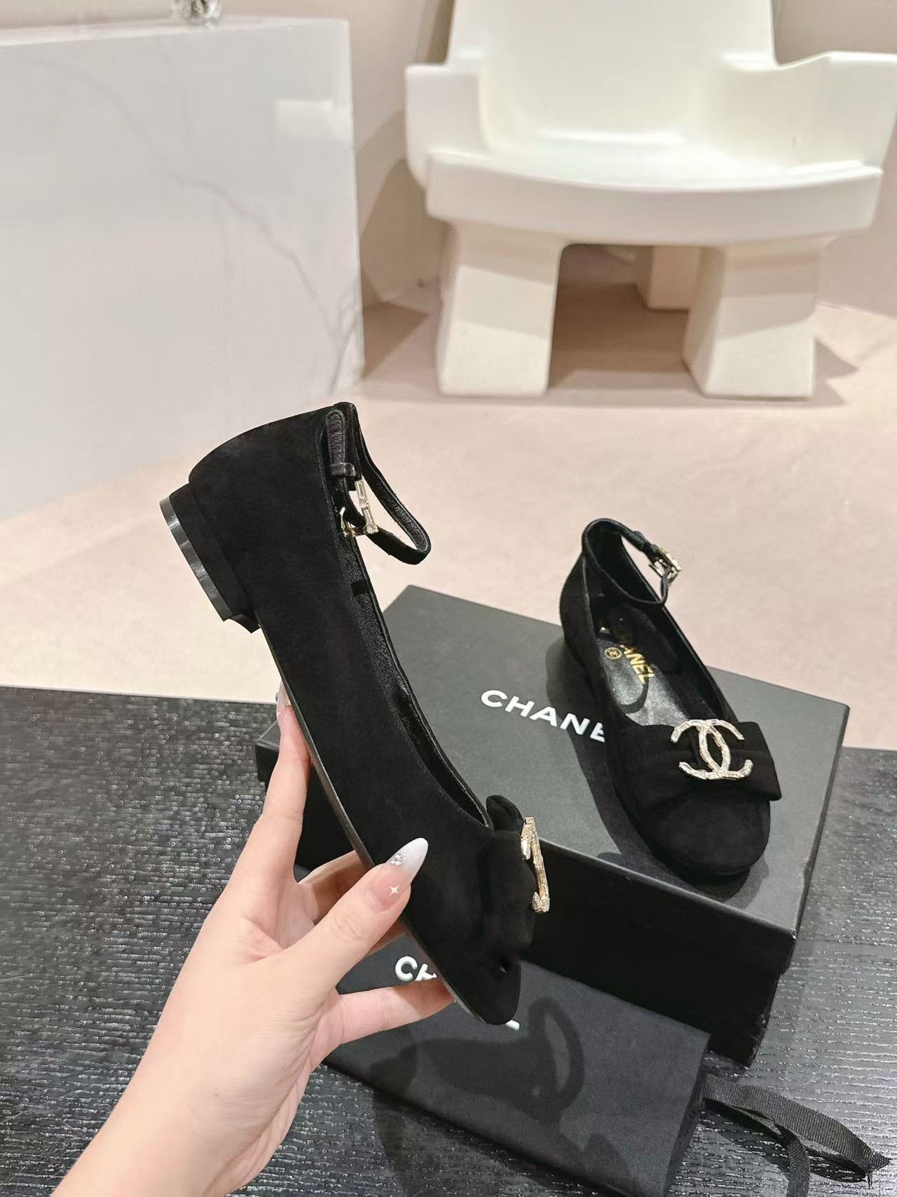 CHANE1 高品質スエードフラットシューズ【50％割引+送料無料】