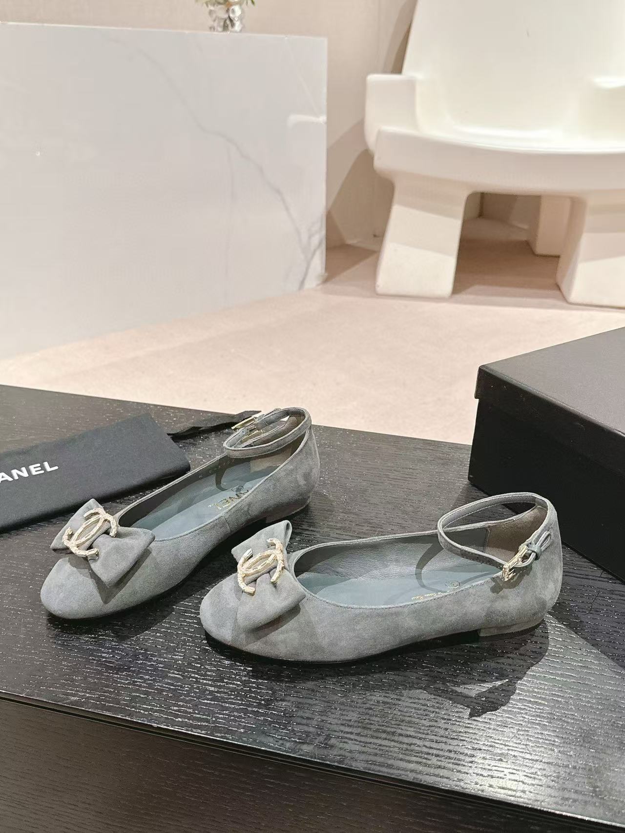 CHANE1 高品質スエードフラットシューズ【50％割引+送料無料】