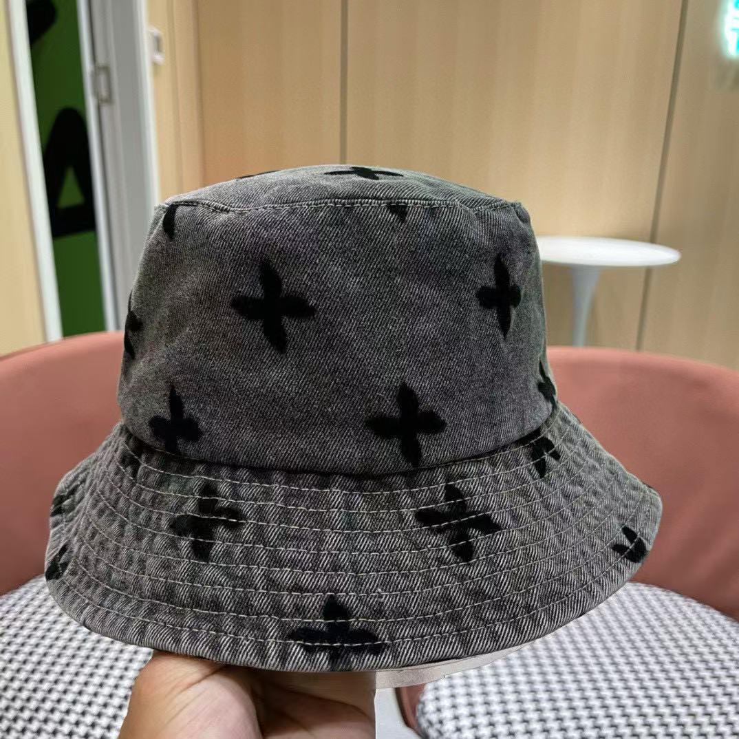 LVデニム四つ葉クローバーバケットハット【50%割引+送料無料】