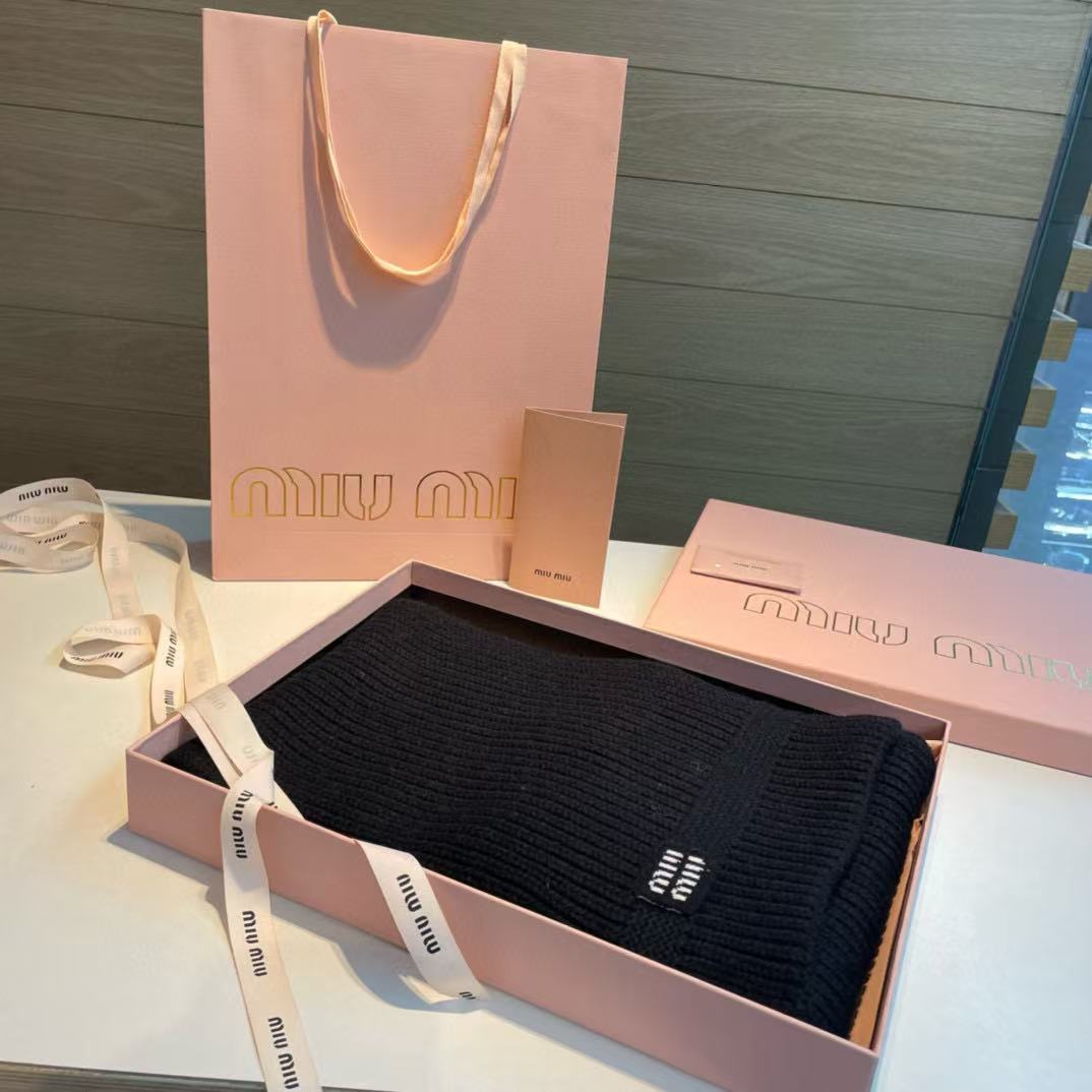 M1UM1U シンプルレターウールスカーフ【50％割引+送料無料】