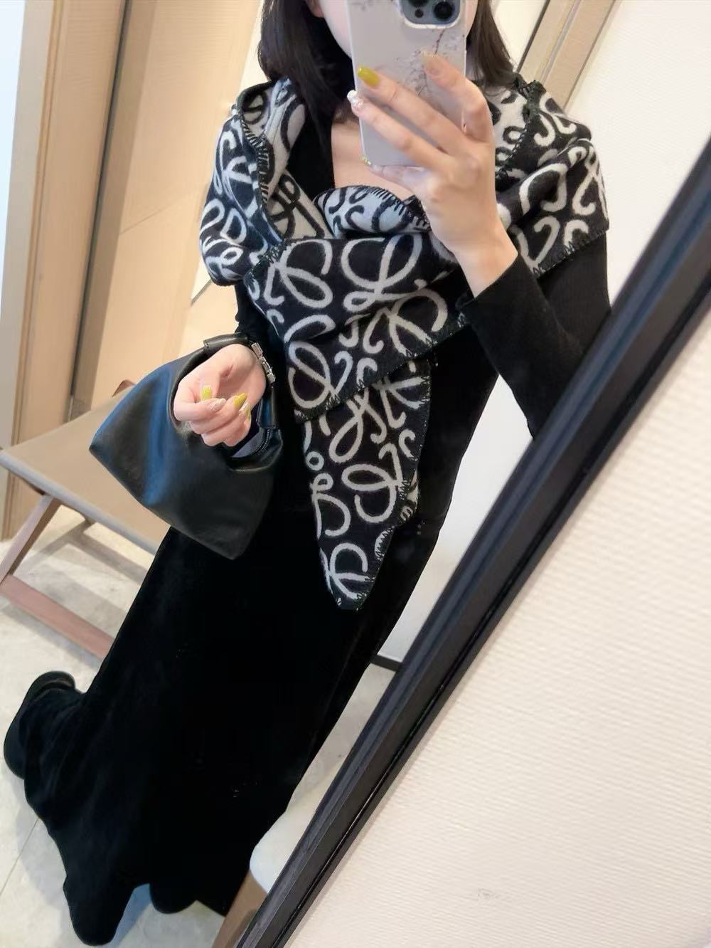 L0WEW カシミアスカーフ【50%割引+送料無料】