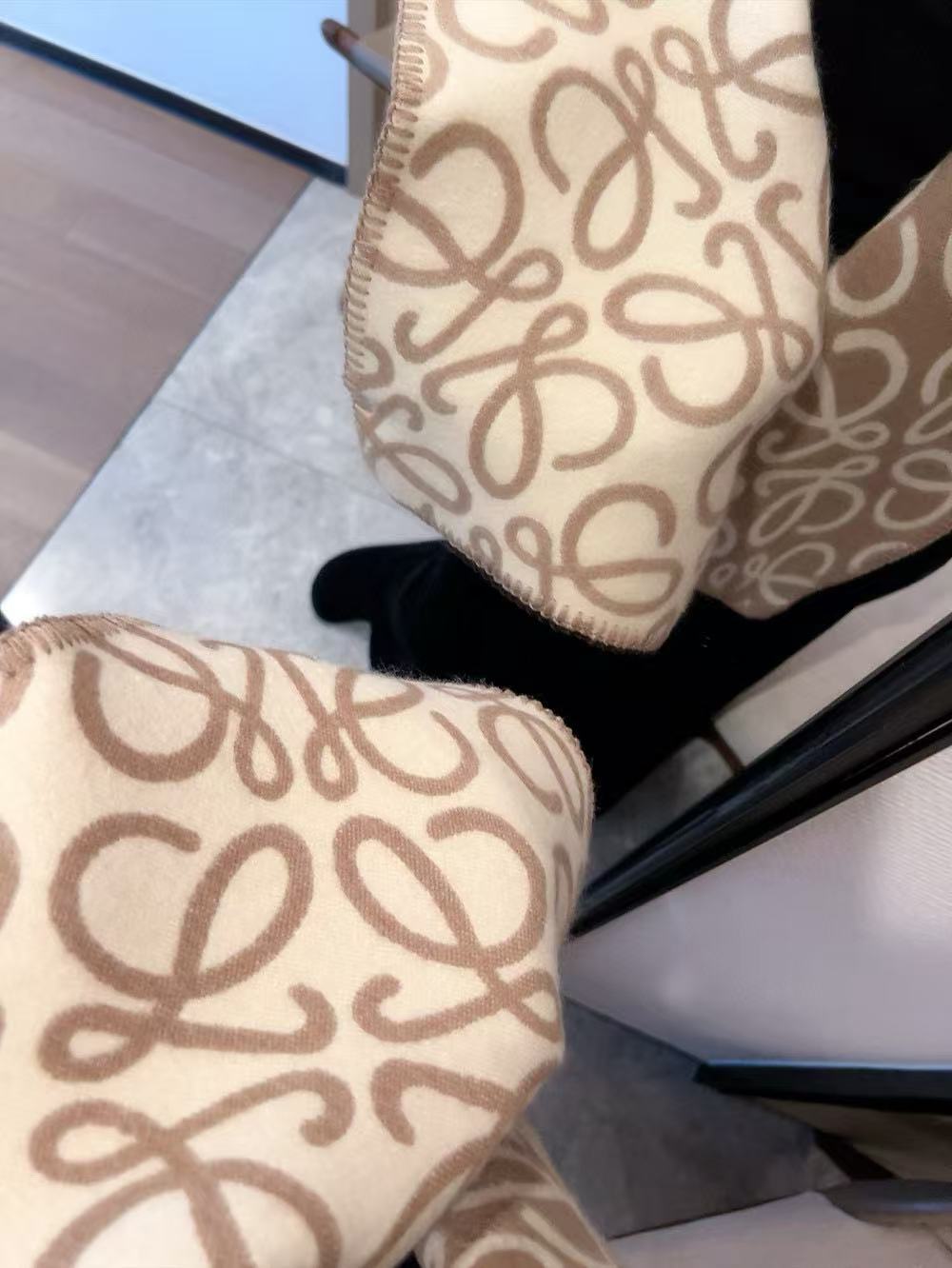 L0WEW カシミアスカーフ【50%割引+送料無料】