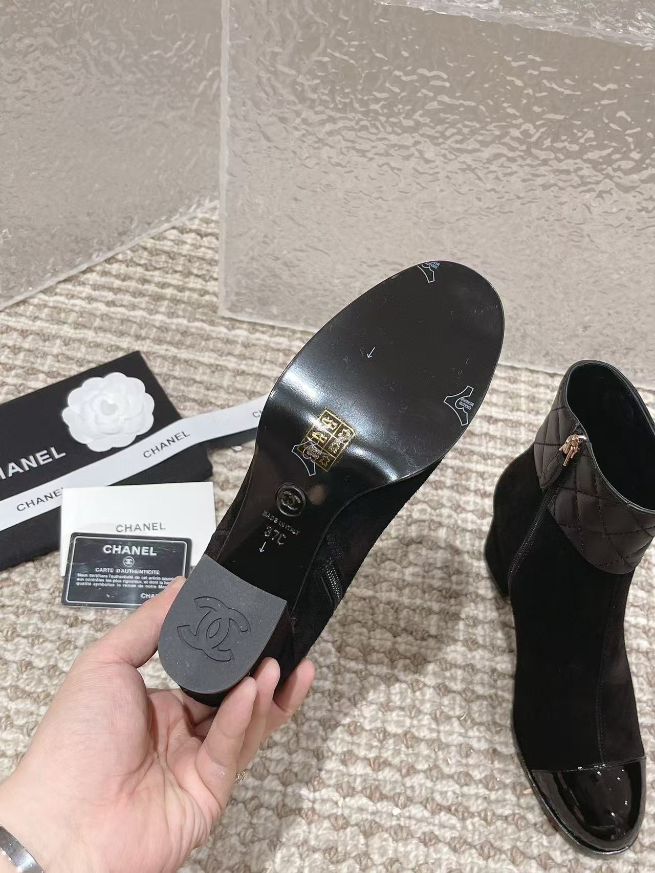 CHANE1 高品質 ダブルCロゴ ショートブーツ【50％割引+送料無料】