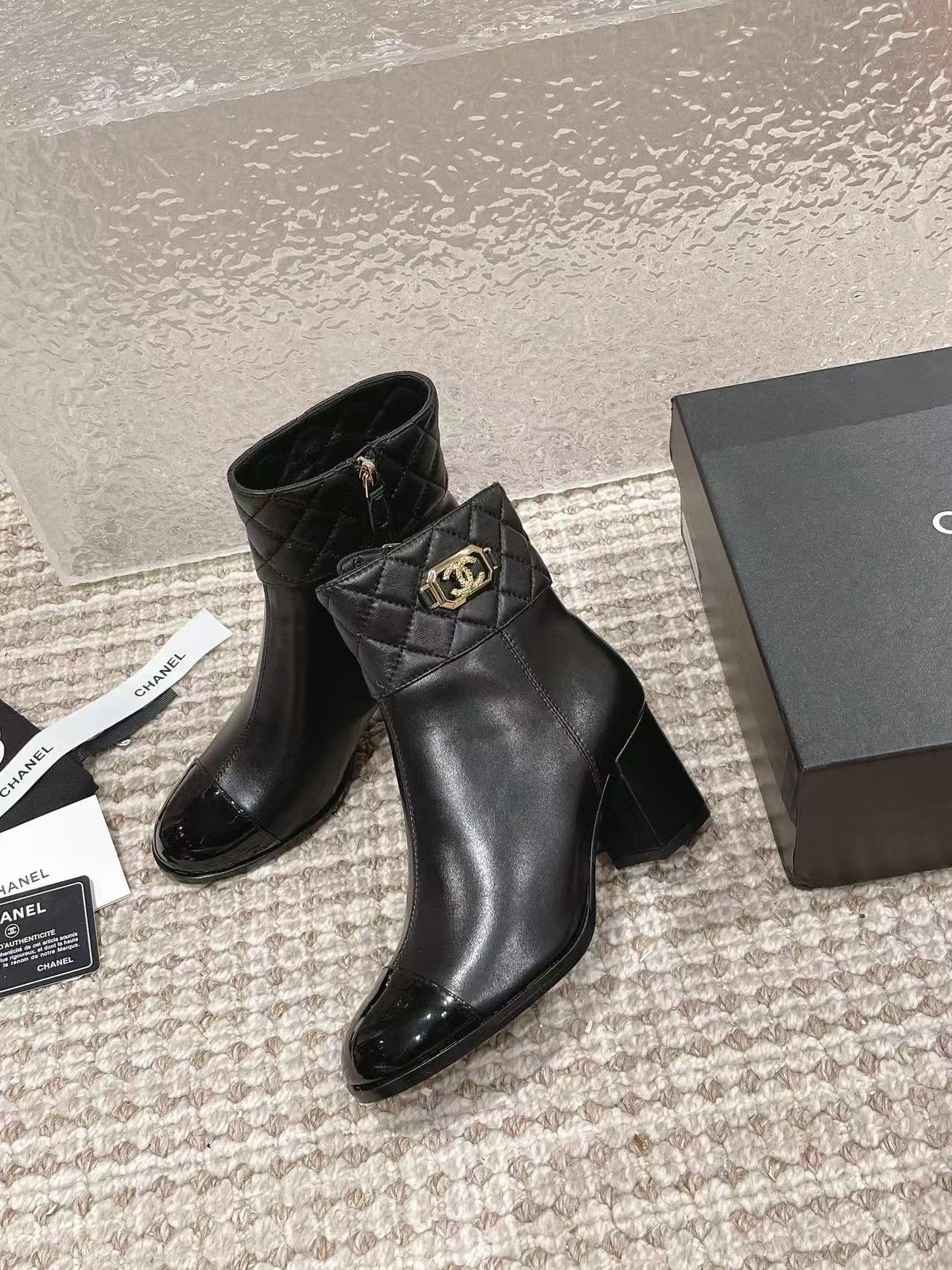 CHANE1 高品質 ダブルCロゴ ショートブーツ【50％割引+送料無料】