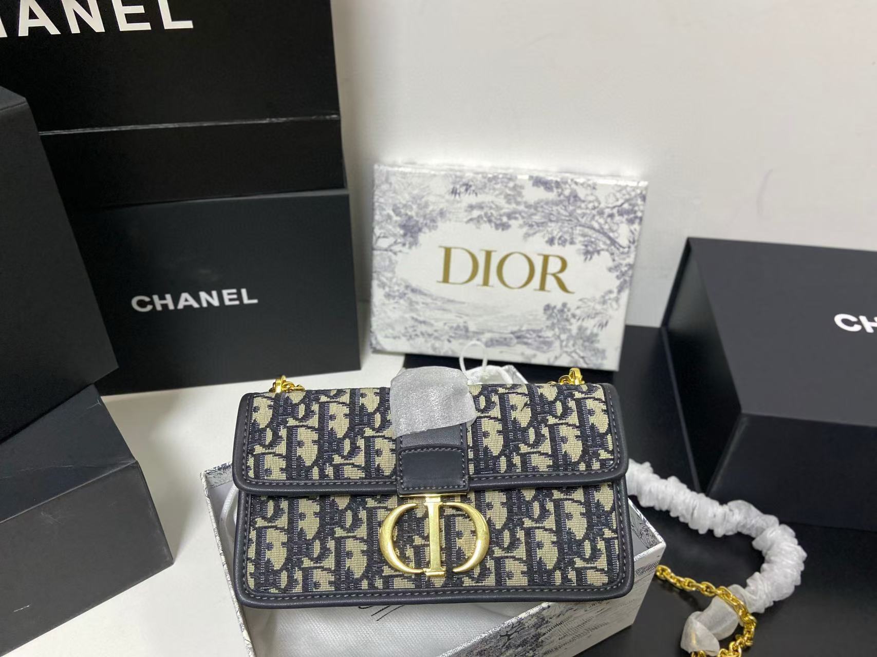 DI0R CD老眼チェーンバッグ【50％割引+送料無料】