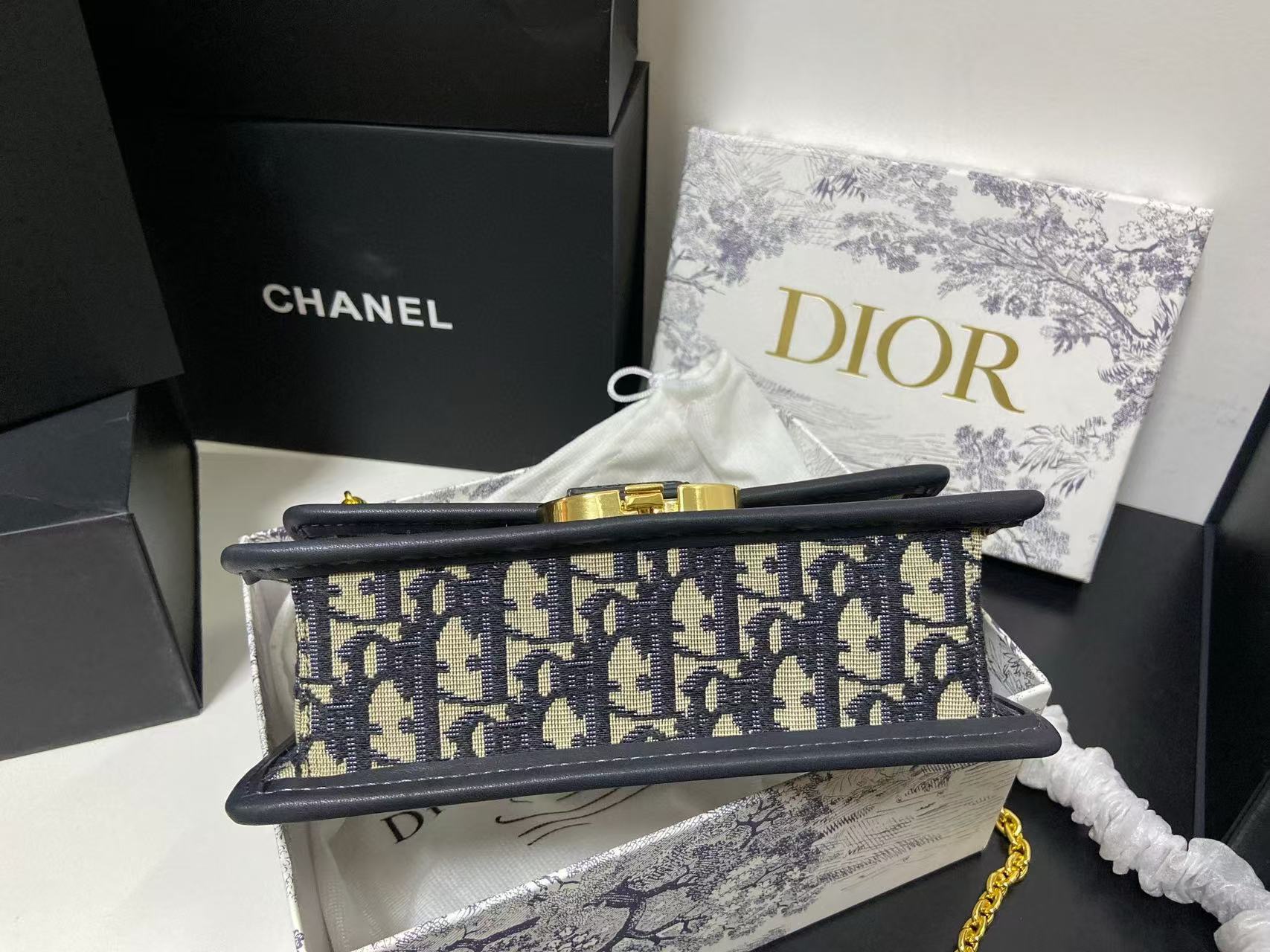 DI0R CD老眼チェーンバッグ【50%割引+送料無料】