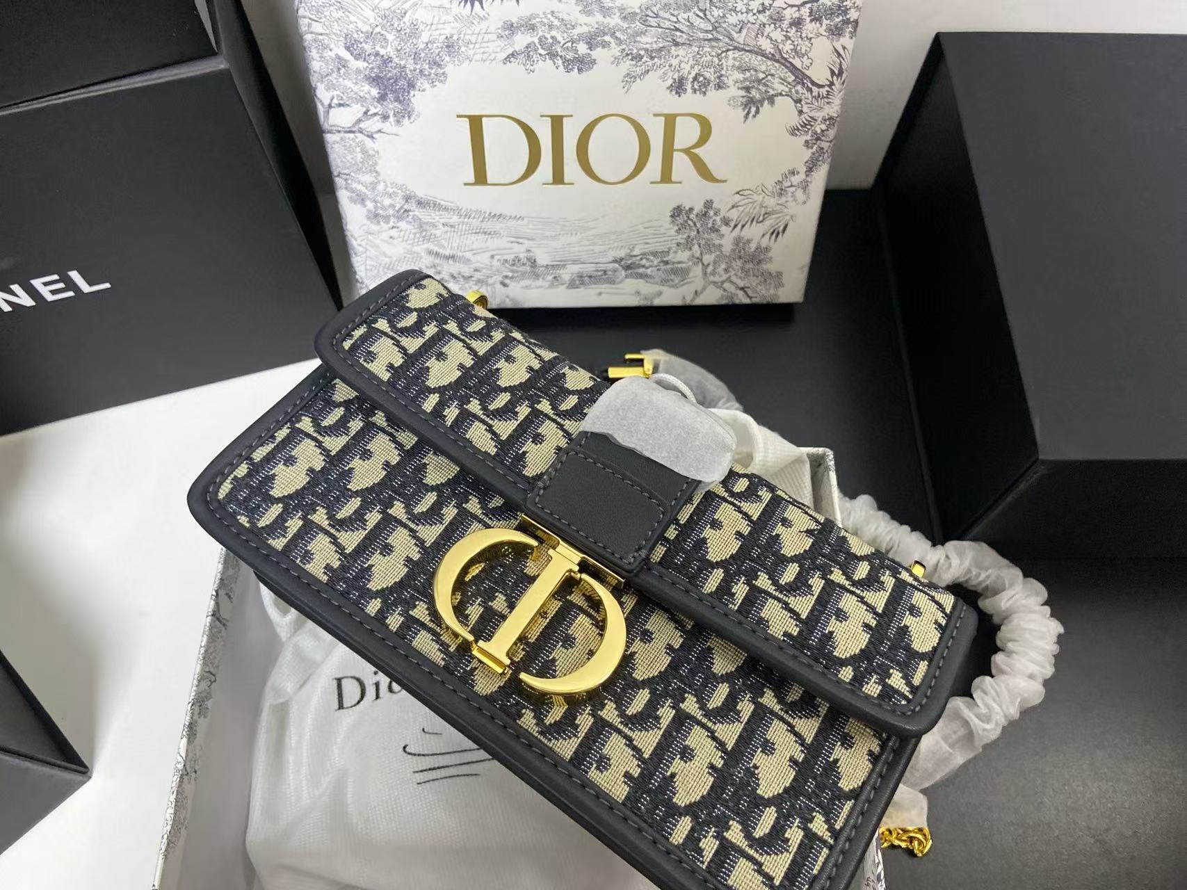 DI0R CD老眼チェーンバッグ【50%割引+送料無料】