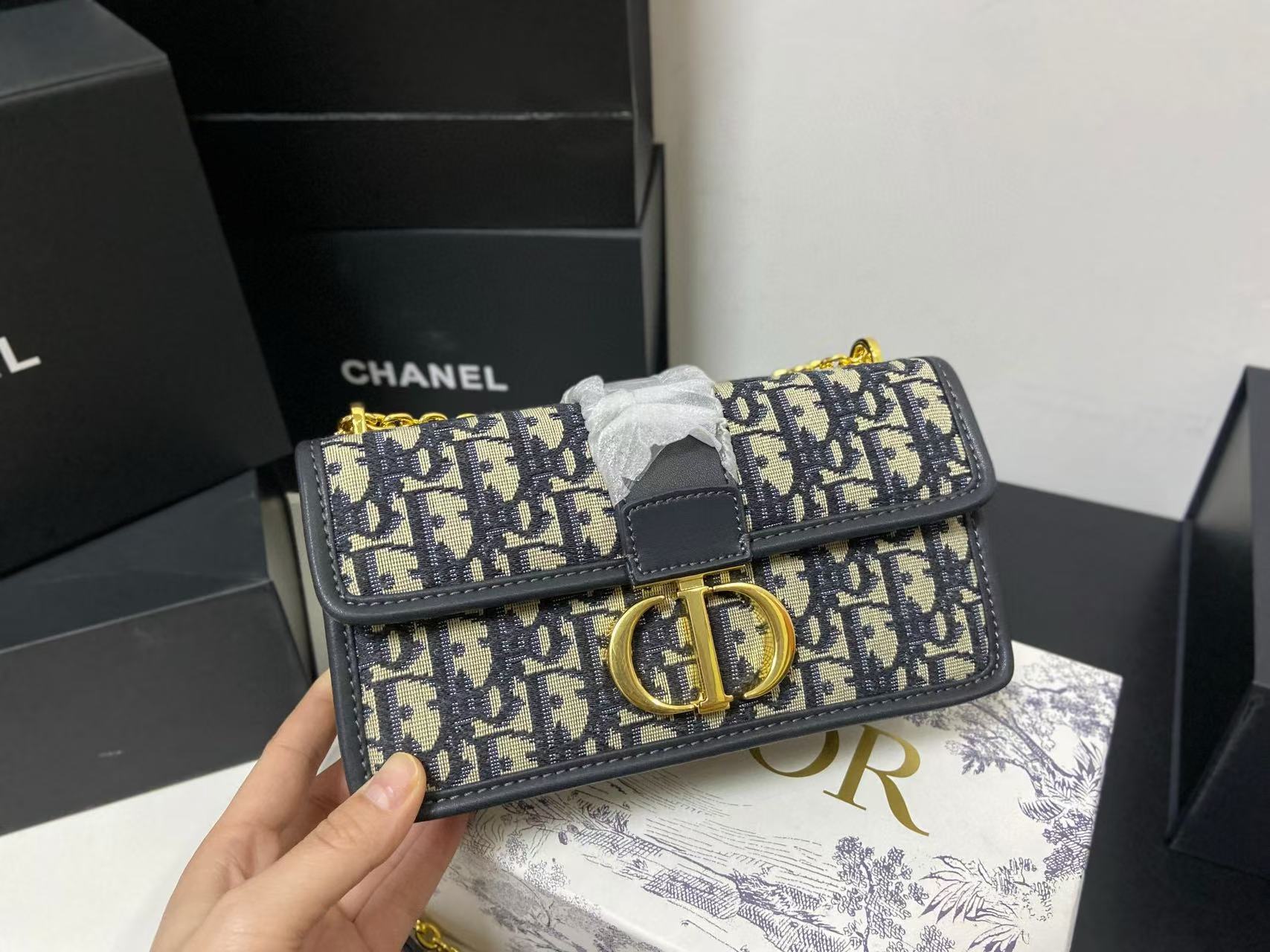 DI0R CD老眼チェーンバッグ【50%割引+送料無料】