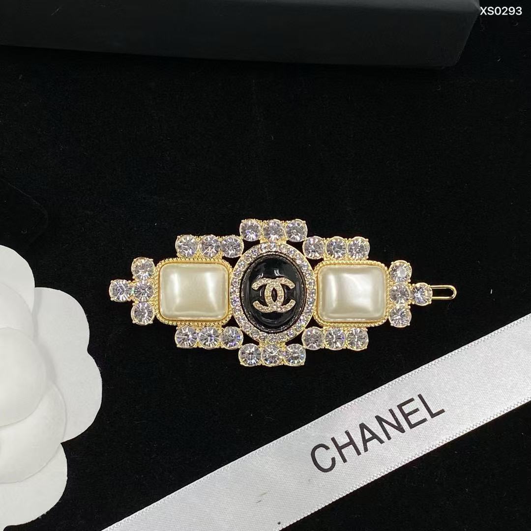 CHANE1 ダイヤモンド ダブルC ロゴ ヘアクリップ【50％割引+送料無料】