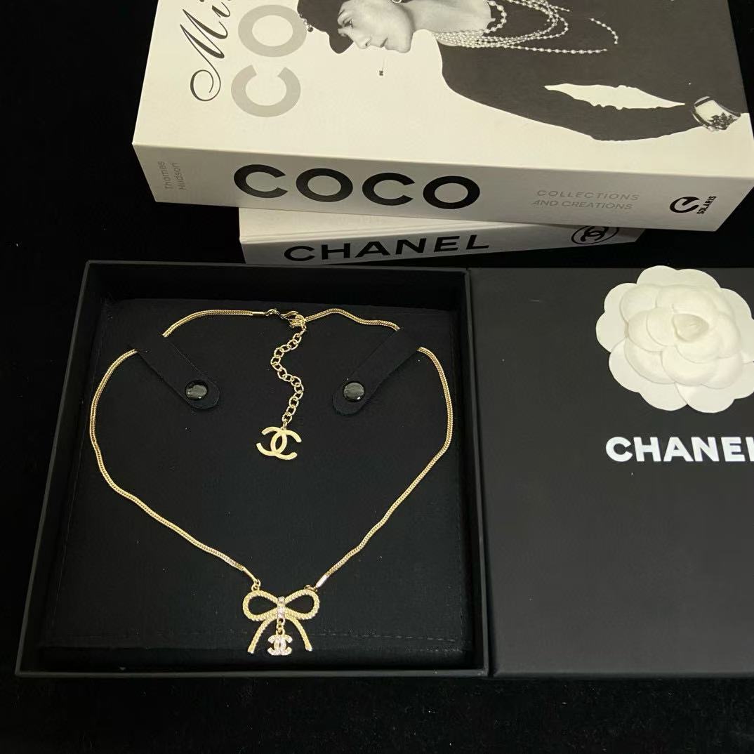 CHANE1 ボウ ダブル C ロゴ ネックレス【50％割引+送料無料】