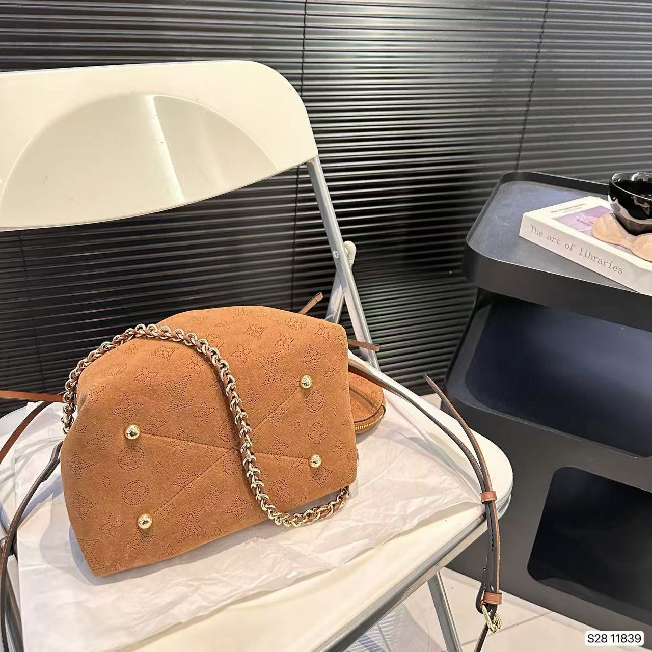 LV ラムスキン ディアスキン バケットバッグ【50％割引+送料無料】