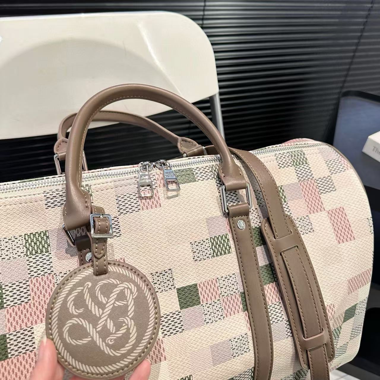 LV チェッカーボード トラベルバッグ【50％割引+送料無料】