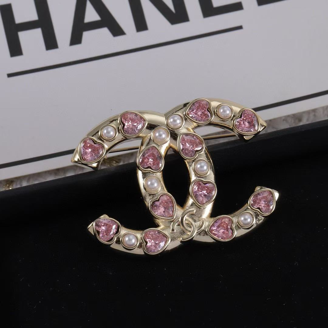 CHANE1 ダブルC ピーチハートブローチ【50%割引+送料無料】
