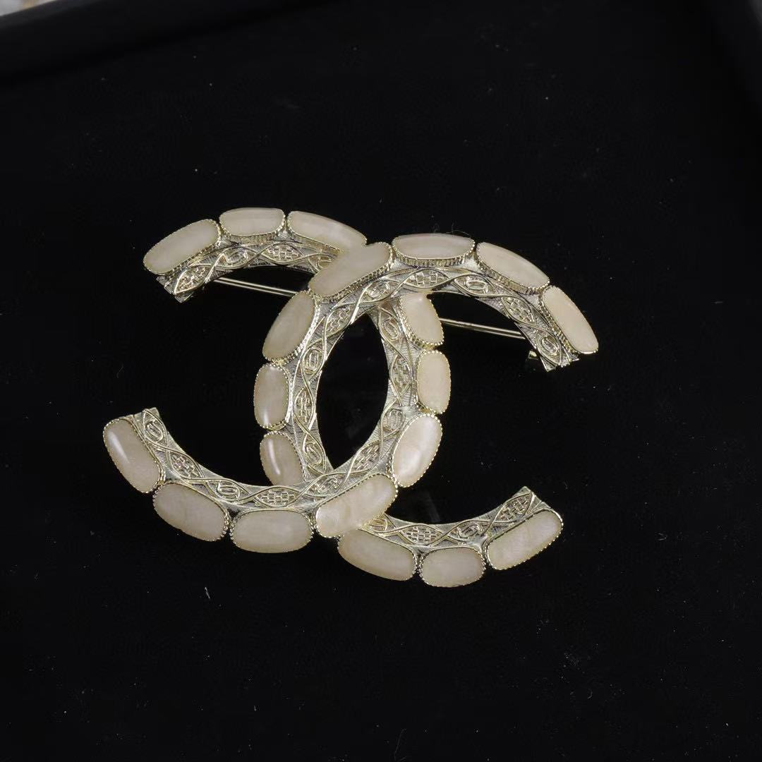 CHANE1 ダブルCロゴブローチ【50％割引+送料無料】