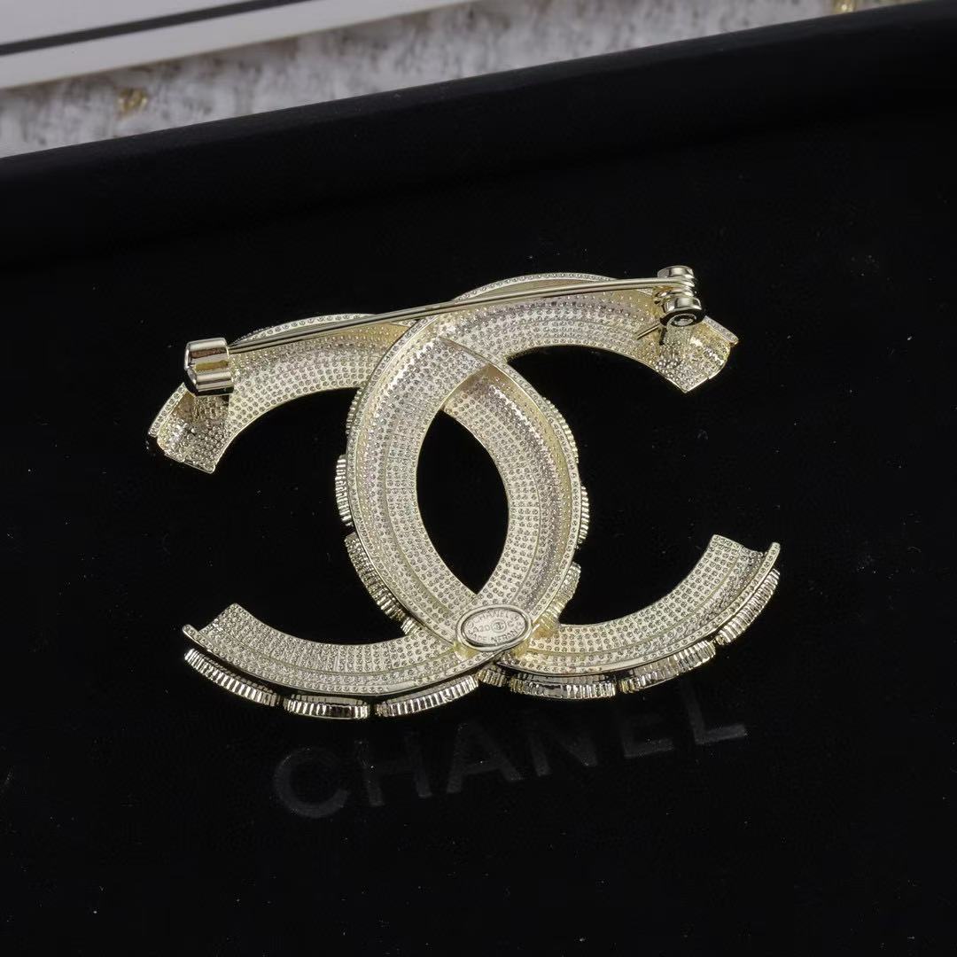 CHANE1 ダブルCロゴブローチ【50％割引+送料無料】