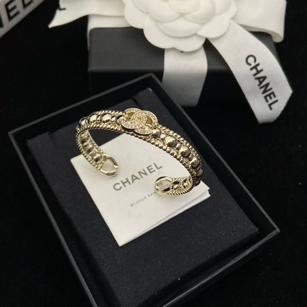 CHANE1 ダブルCロゴブレスレット【50％割引+送料無料】