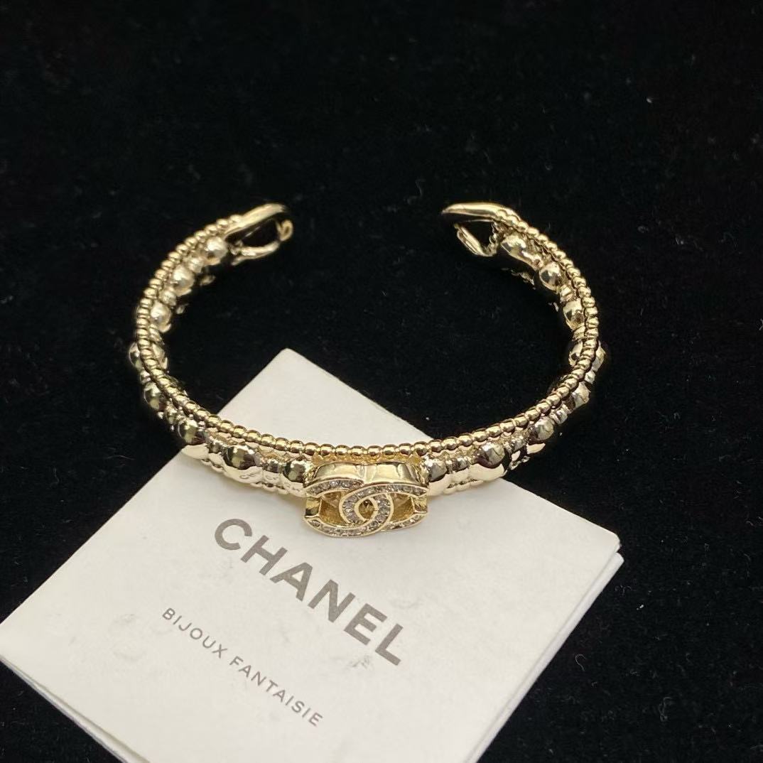 CHANE1 ダブルCロゴブレスレット【50％割引+送料無料】