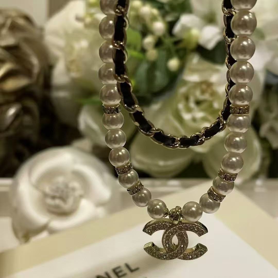 CHANE1 ダブルレイヤーレザーパールダブルCラインストーンネックレス【50％割引+送料無料】