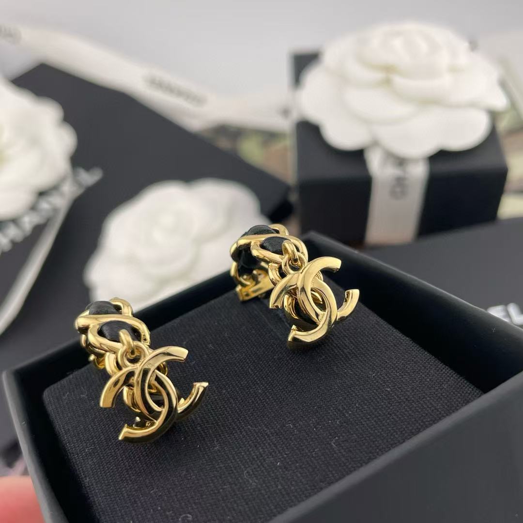 CHANE1 ダブルC ピアス レザー【50%割引+送料無料】
