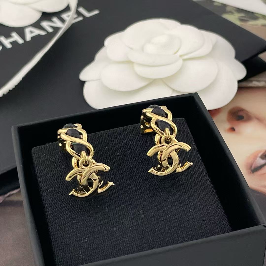 CHANE1 ダブルC ピアス レザー【50%割引+送料無料】