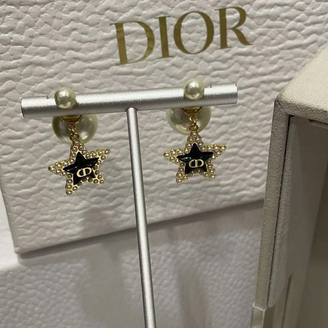 DI0R パール五芒星ピアス【50％割引+送料無料】