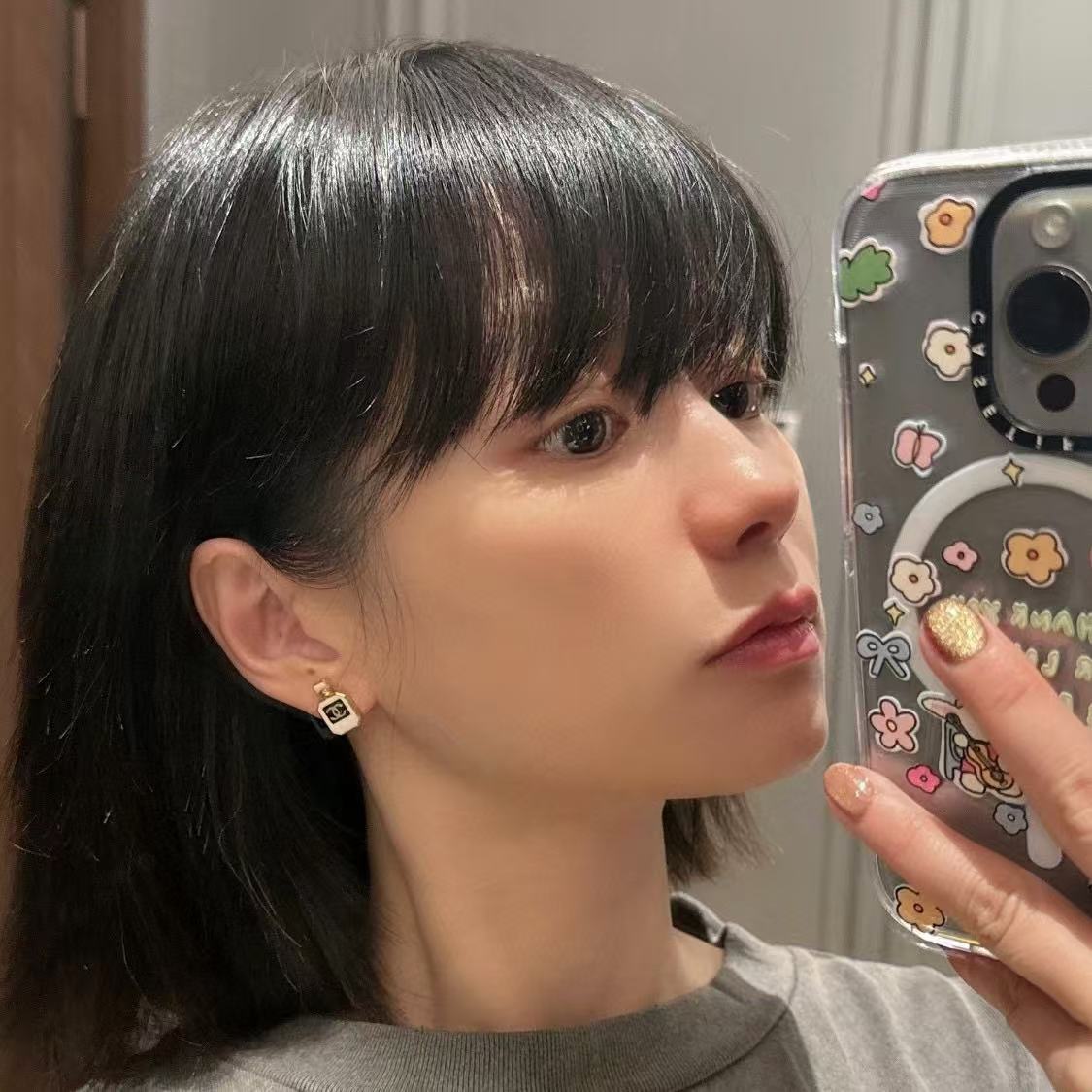 CHANE1 ホワイトパフュームボトルピアス【50%割引+送料無料】