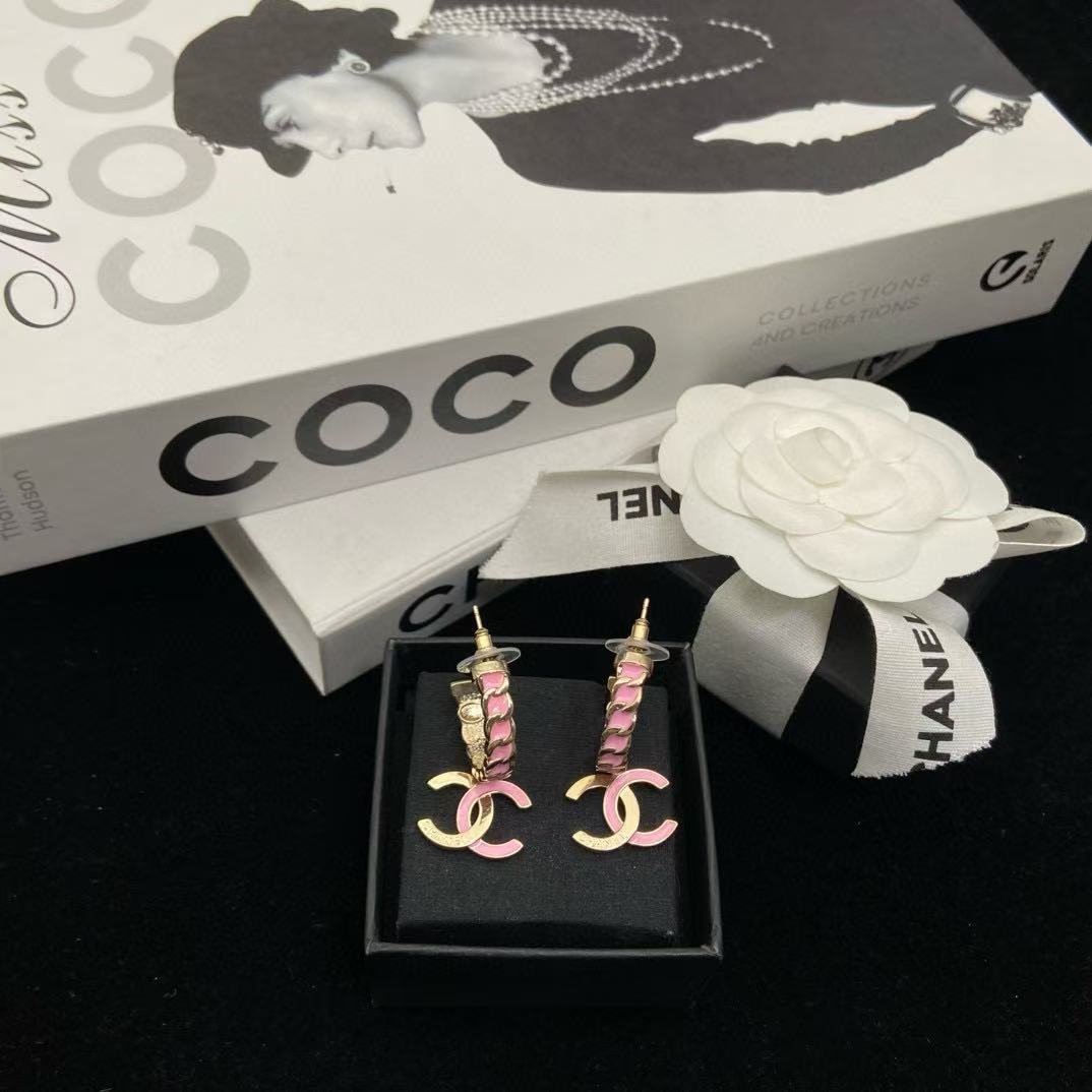 CHANE1 ピンク エナメル ダブル C スタッド ピアス【50％割引+送料無料】