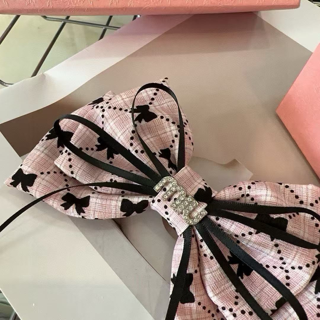 M1UM1U バウのヘアクリップ【50％割引+送料無料】