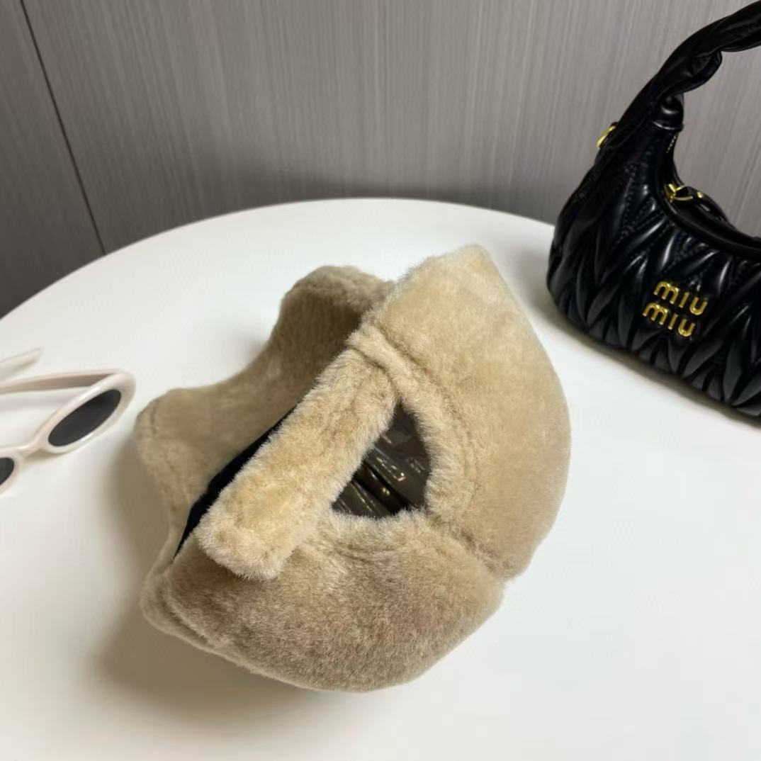 CEL1NE 凱旋門 ぬいぐるみ ピークド キャップ【50％割引+送料無料】