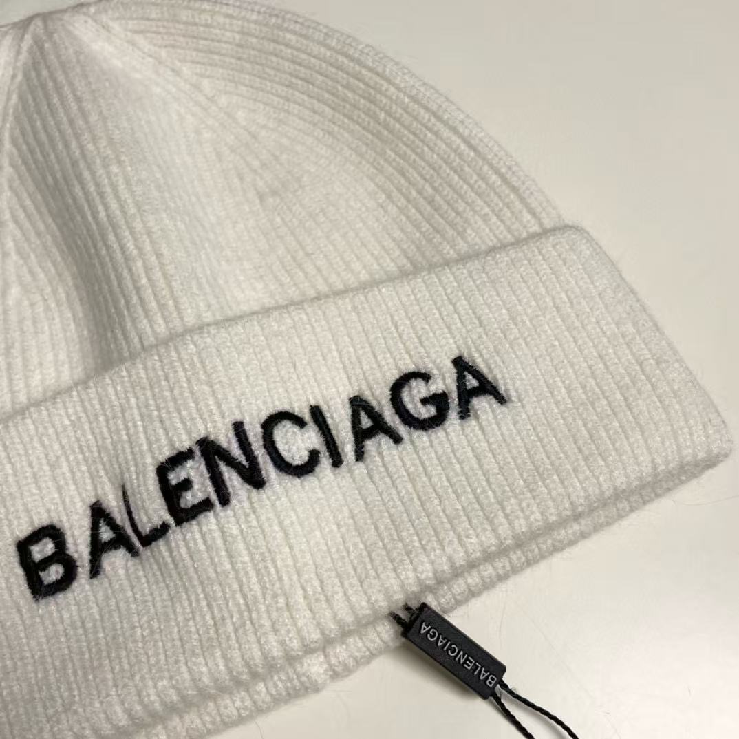 BALENC1AGA 刺繍レタリングニット帽【50％割引+送料無料】