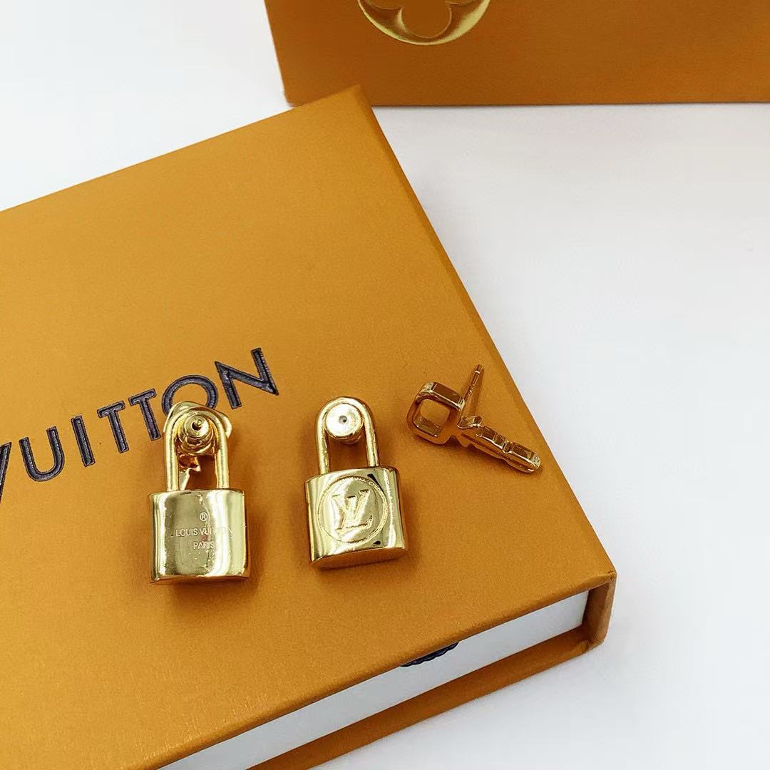 LVロックヘッドピアス【50%割引+送料無料】