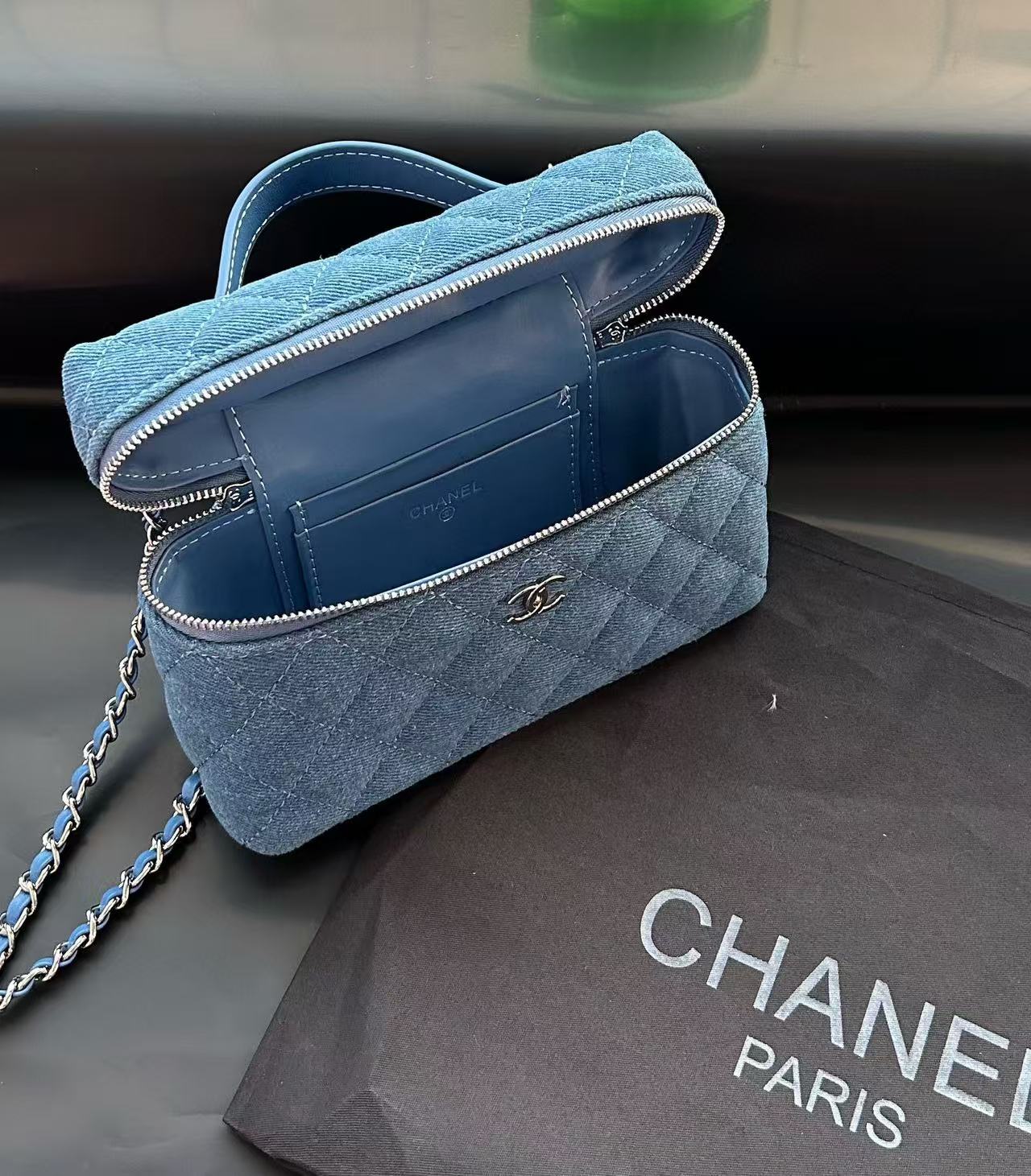 CHANE1 デニムチェーンハンドバッグ【50％割引+送料無料】
