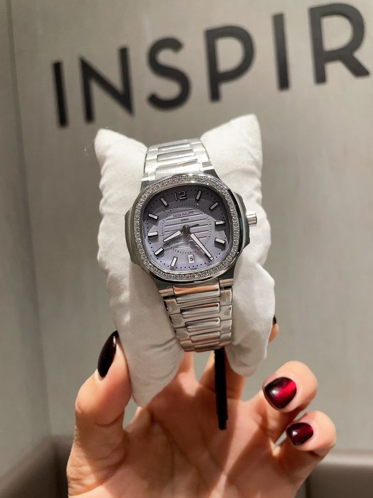 PATEK PH1LIPPE ノーチラス 7118 シリーズ レディース時計【50％割引+送料無料】